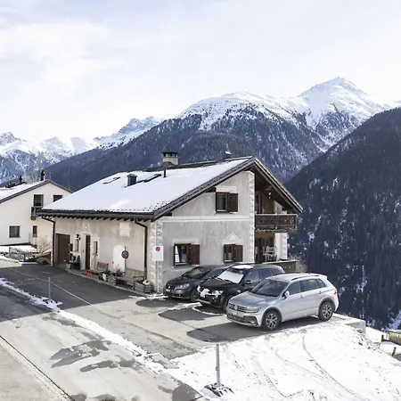 Chasa Sur Chafarrer Apartman *